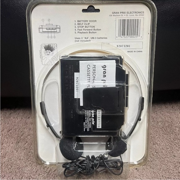 Vintage Trolls Cassette Player Gran Prix Collectible NEW - Picture 5 of 6